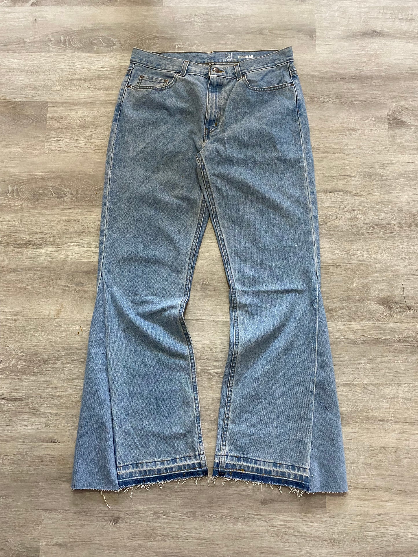 EXTREME FLARE DENIM